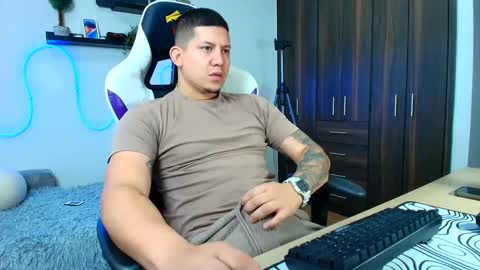 Roberto online show from 4, 2, 2025