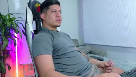 Roberto online show from 12, 2, 2026