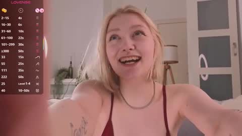 Snapshot of _rude_girl_ chatting on 10, 10, 2025 Eve online show from 10, 10, 2025
