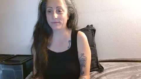 Snapshot of _sara_lynn_ chatting on 13, 5, 2026 Sara Lynn online show from 13, 5, 2026