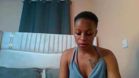 _sassydiva_ online show from 25, 11, 2025