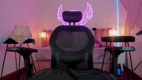 Scarlett online show from 8, 3, 2025