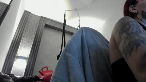 Selene online show from 4, 12, 2025