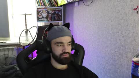 Snapshot of _serious_man chatting on 23, 10, 2025 Ask me online show from 23, 10, 2025