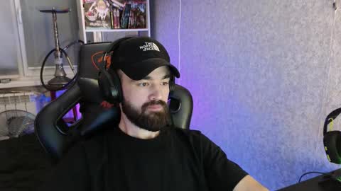 Snapshot of _serious_man chatting on 26, 10, 2025 Ask me online show from 26, 10, 2025