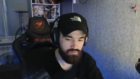 Snapshot of _serious_man chatting on 12, 11, 2025 Ask me online show from 12, 11, 2025