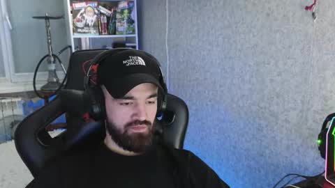 Snapshot of _serious_man chatting on 26, 11, 2025 Ask me online show from 26, 11, 2025