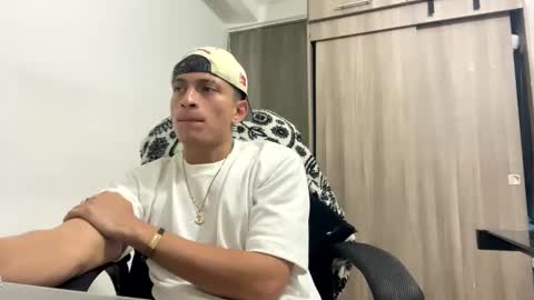 Juan Pablo-independent model online show from 17, 2, 2025