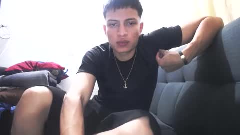 Juan Pablo-independent model online show from 9, 3, 2025