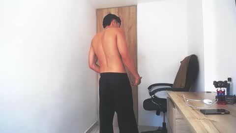 Juan Pablo-independent model online show from 28, 2, 2026