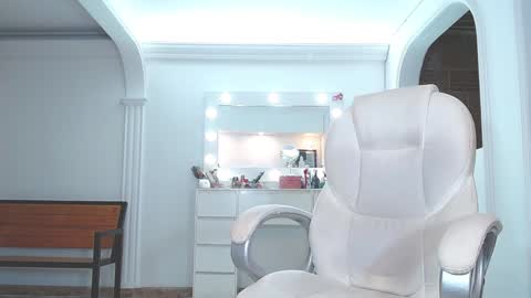 Snapshot of _sexychanel_ chatting on 10, 12, 2024 Sara online show from 10, 12, 2024
