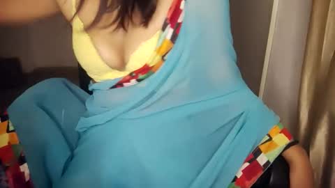 Snapshot of _shalini_0 chatting on 25, 9, 2025 _shalini_0 online show from 25, 9, 2025