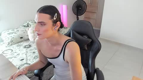 Shantall online show from 28, 5, 2026