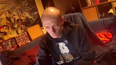 Snapshot of _svenerd_____ chatting on 12, 4, 2026 _svenerd_____ online show from 12, 4, 2026