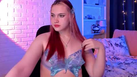 _sweetiemary_ online show from 1, 12, 2025