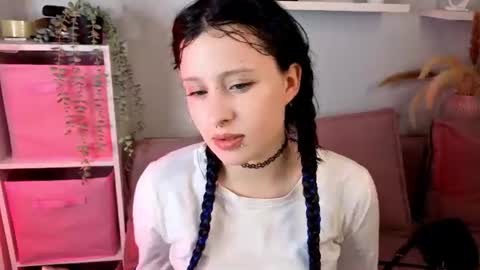 Snapshot of _sylvia_ chatting on 11, 6, 2026 Sylvia online show from 11, 6, 2026
