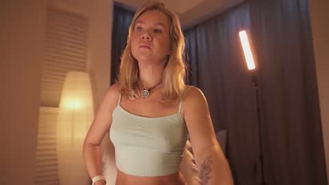 Annie online show from 1, 12, 2025