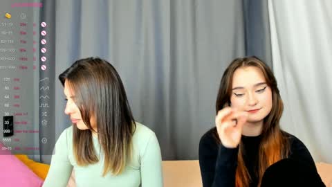 Snapshot of _teona_ann_for_you_ chatting on 22, 12, 2024 Teona and Annred hair online show from 22, 12, 2024