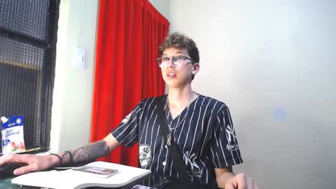 Thomas online show from 4, 2, 2025