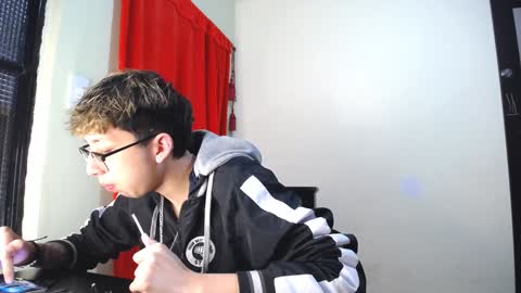 Thomas online show from 6, 2, 2025