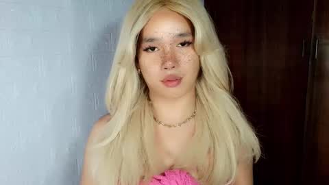 Iam Alex online show from 2, 3, 2026