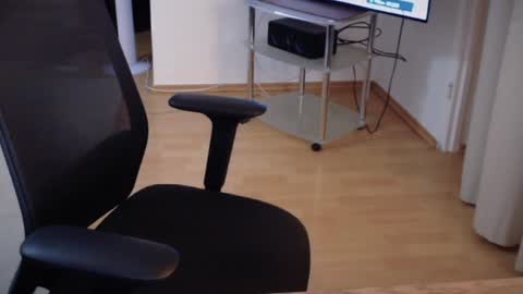 _trythis_ online show from 6, 12, 2024