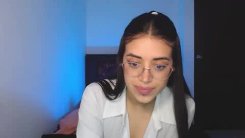 Snapshot of _valentinax_ chatting on 13, 2, 2026 Vale online show from 13, 2, 2026