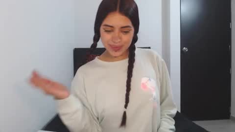 Snapshot of _valentinax_ chatting on 18, 2, 2026 Vale online show from 18, 2, 2026