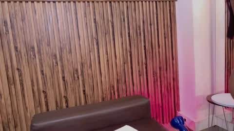 Veronica online show from 6, 11, 2025