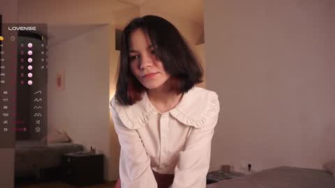 Snapshot of _vi_vi_ chatting on 3, 2, 2025 Viola online show from 3, 2, 2025