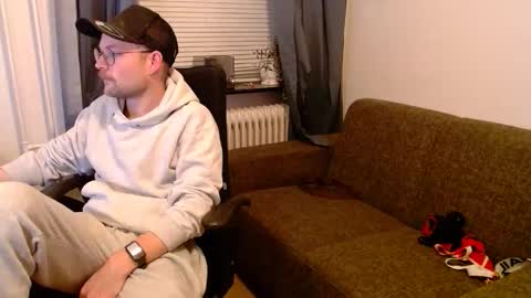 _whoisthatguy_ online show from 20, 12, 2025