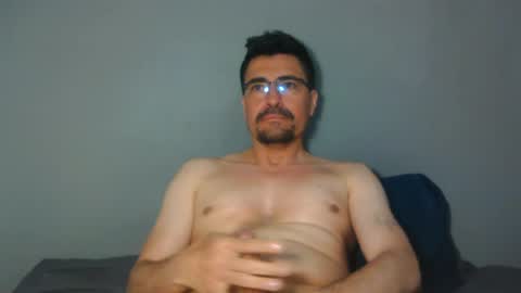 Snapshot of _xbesteb11 chatting on 20, 6, 2026 _xbesteb11 online show from 20, 6, 2026