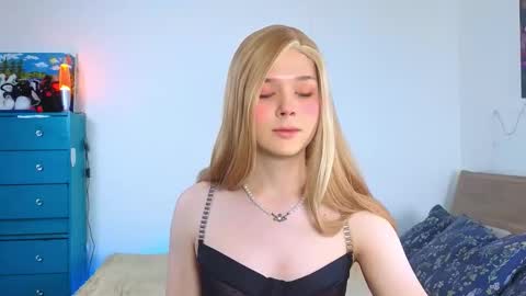 Snapshot of _yourfoxy_ chatting on 29, 9, 2025 LITTLE FOX online show from 29, 9, 2025