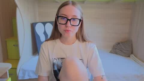 Snapshot of _yourhotangel_ chatting on 21, 7, 2026 Eva online show from 21, 7, 2026