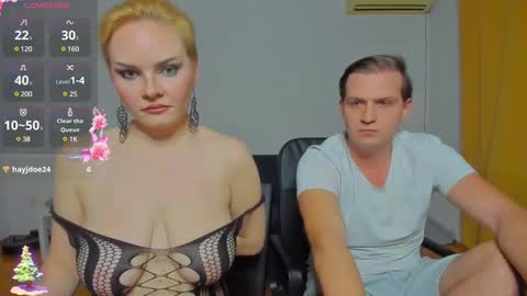 Snapshot of _yourpleasure_ chatting on 10, 1, 2025 Candice and Mark online show from 10, 1, 2025