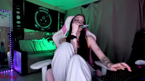 Roxy online show from 25, 12, 2024