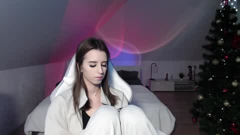 Nicole  Thomas  Dave online show from 3, 1, 2025