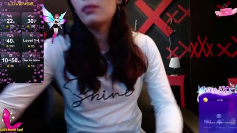 Yuyi online show from 3, 2, 2025