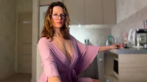        online show from 21, 12, 2025