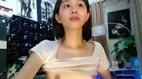 Lovely Yana  online show from 8, 4, 2026