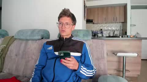 A Sexy Couple online show from 20, 1, 2025