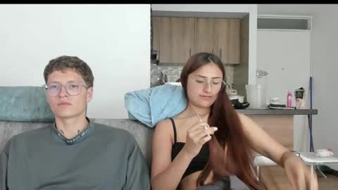 A Sexy Couple online show from 17, 2, 2025