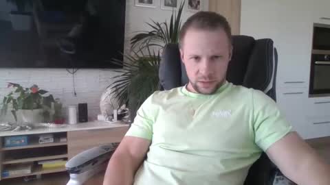 Snapshot of aaaandzzz chatting on 1, 5, 2026 Long distance cumshot online show from 1, 5, 2026