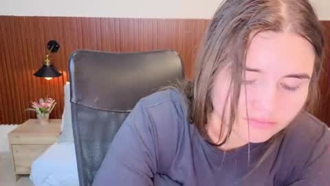 Snapshot of aabby_lee chatting on 25, 4, 2026 Abby Lee online show from 25, 4, 2026