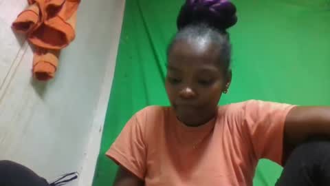 Snapshot of aadienne chatting on 11, 5, 2026 aadienne online show from 11, 5, 2026