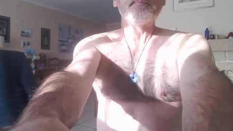 Aalex1717 online show from 1, 1, 2025