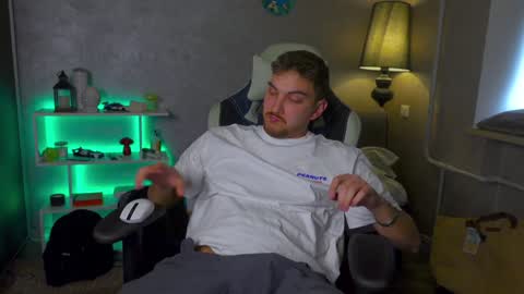 Alex online show from 2, 2, 2025