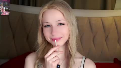 Snapshot of aameow chatting on 5, 12, 2025 Amy online show from 5, 12, 2025