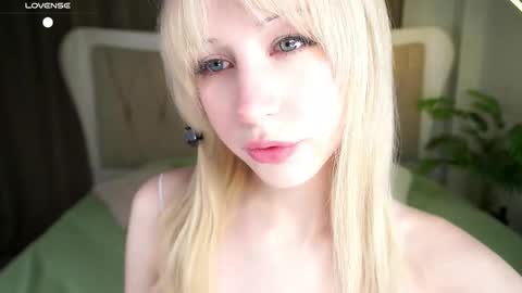 Snapshot of aameow chatting on 5, 1, 2026 Amy online show from 5, 1, 2026