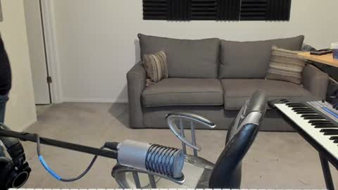 Aaron online show from 1, 1, 2025